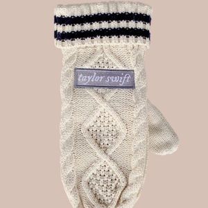 Taylor Swift Cardigan Oven Mitten